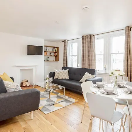 Great Mayfair Apartment,Sleeps 6